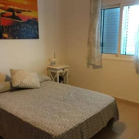 Playa Blanca Sleeps 6 Pool Wifi Apartment *