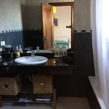 Playa Blanca Sleeps 6 Pool Wifi Apartment *